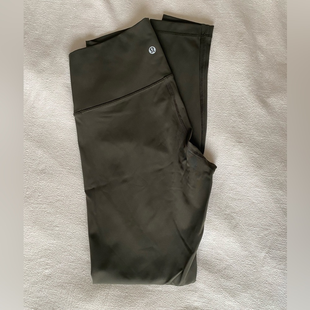 Lululemon Size 8 Wunder Under Hi-Rise Tight 28” Dark Olive Full Length